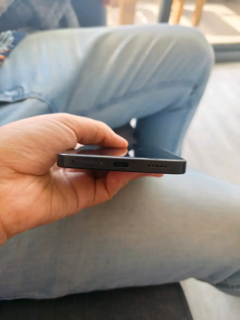 Smartphone Xiaomi 14 t con triple cámara trasera - 4