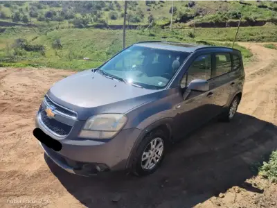 Chevrolet Orlando 2012 en buen estado - miniatura 1