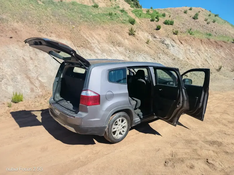 Chevrolet Orlando 2012 en buen estado - 3