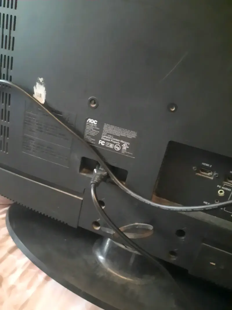 Televisor AOC de 32 pulgadas en buen estado - 4