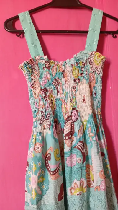 Vestido largo estampado floral con encaje - miniatura 2
