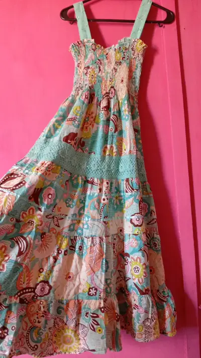 Vestido largo estampado floral con encaje - miniatura 3