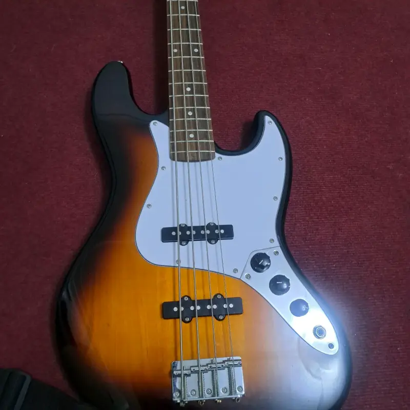 Bajo Eléctrico Squier Jazz Bass Sunburst - 3