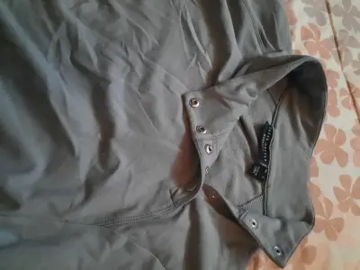Polera gris de manga larga con cuello alto - miniatura 3