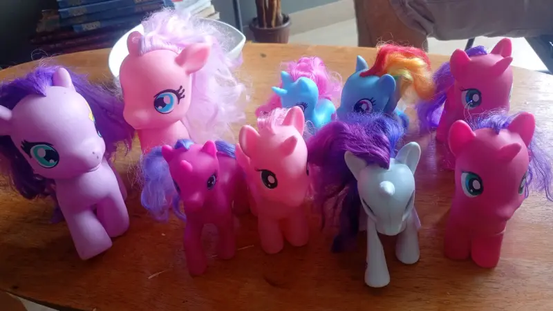 Set de figuras My Little Pony de colores variados