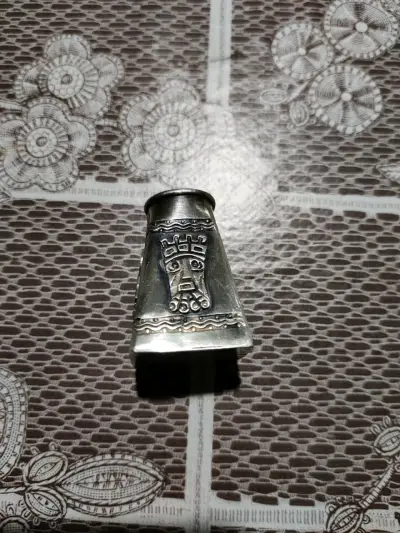 Porta incienso plateado con grabados artesanales - miniatura 2