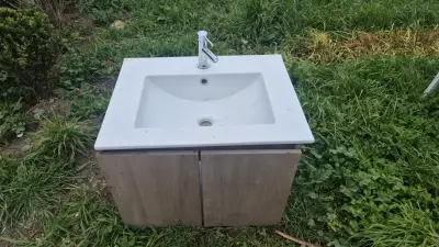 Lavamanos con mueble de madera - miniatura 1