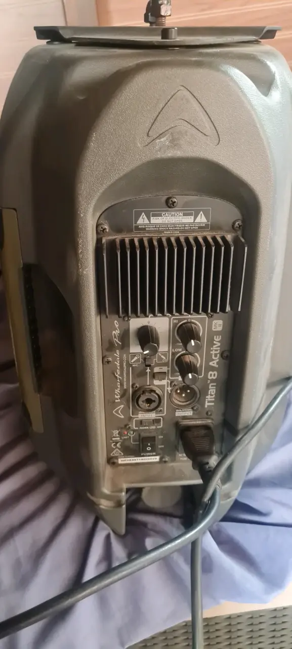 Parlante Activo Wharfedale Pro Titan 8 - 2