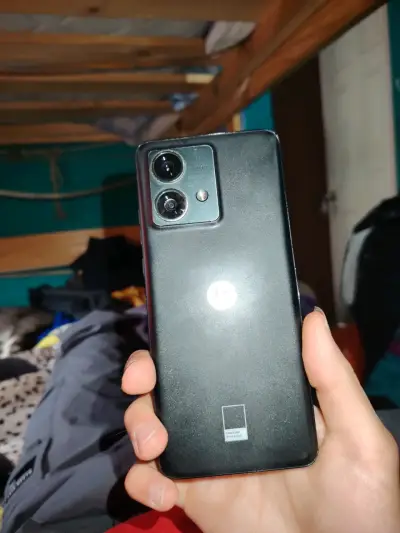 Smartphone Motorola con cámara de 50MP - miniatura 1