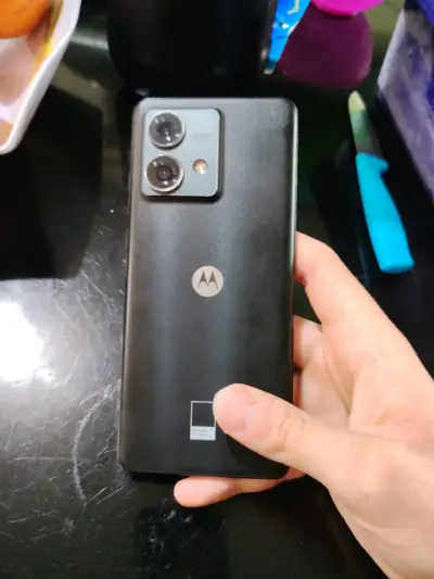 Smartphone Motorola con cámara de 50MP - miniatura 6