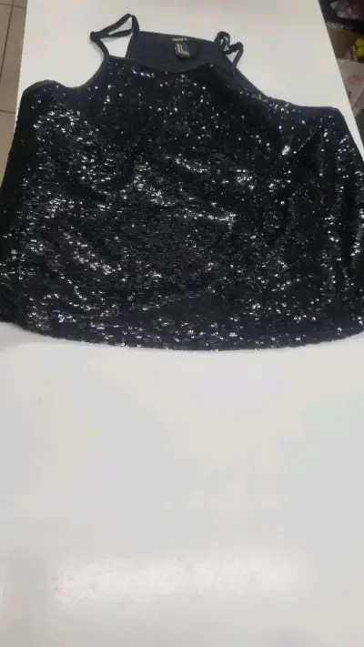 Top de lentejuelas negro Forever 21 - miniatura 1