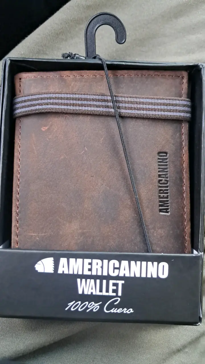 Billetera de cuero Americano marrón