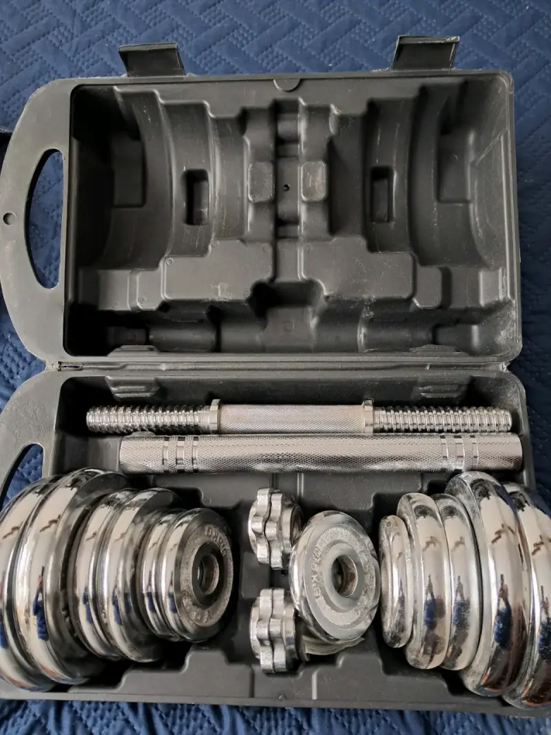 Set de Mancuernas Cromadas 20 kg con Estuche - 2