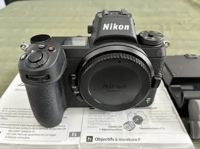 Cámara sin espejo Nikon Z7 en buen estado - miniatura 3