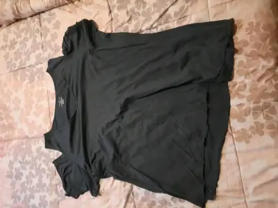 Vestido negro de manga corta para mujer - miniatura 1