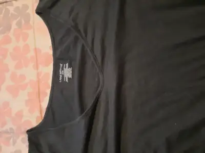 Vestido negro de manga corta para mujer - miniatura 2