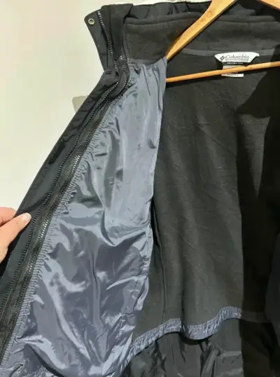 Chaqueta impermeable Columbia negra y blanca - miniatura 6