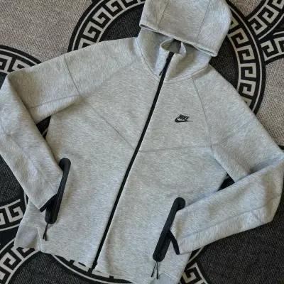 Polerón Nike Tech - miniatura 1
