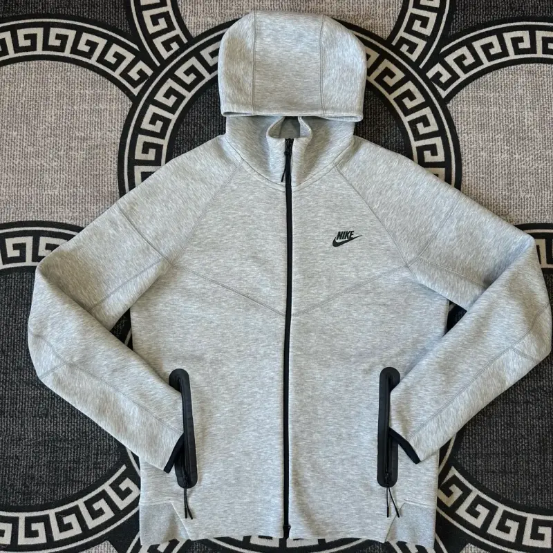 Polerón Nike Tech - 2