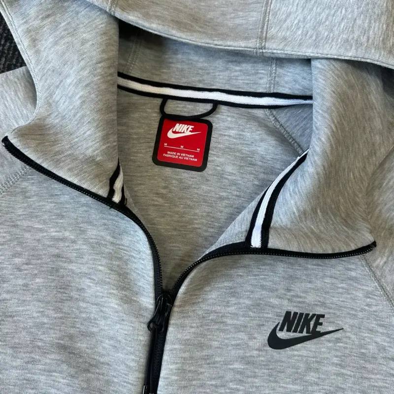 Polerón Nike Tech - 4