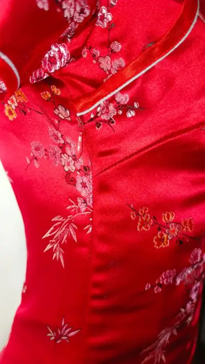 Línea Fiesta - Vestido Cheongsam Oriental Rojo XS - miniatura 4