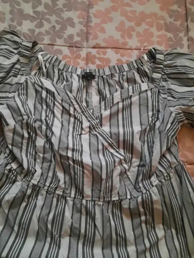 Blusa rayada de mujer Lane Bryant - miniatura 2