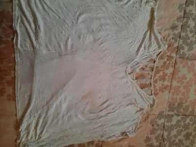 Blusa blanca con encaje Lane Bryant talla 26/28 - miniatura 2