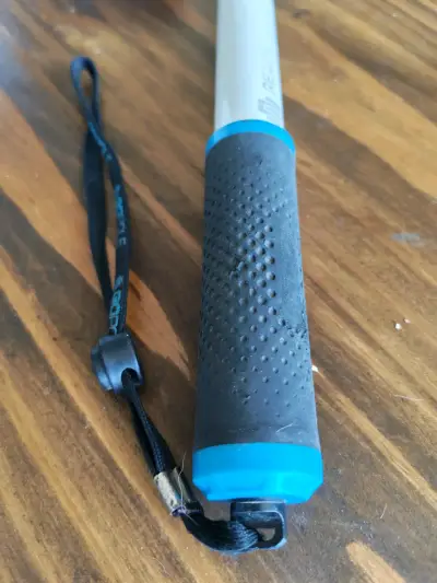 Cámara de acción Gopro hero 5 black con soporte - miniatura 2