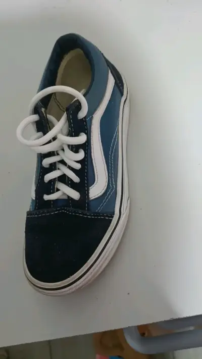 Zapatillas casuales azul con blanco para niños - miniatura 1