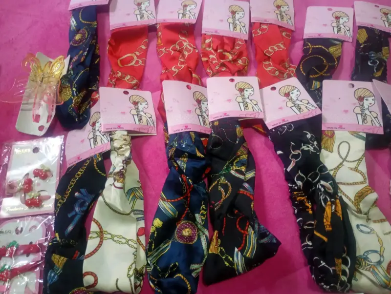 Set emprendedor accesorios para el cabello y uñas - 3