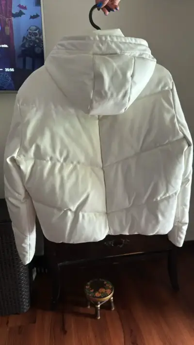 Chaqueta acolchada blanca con capucha Soviet - miniatura 2