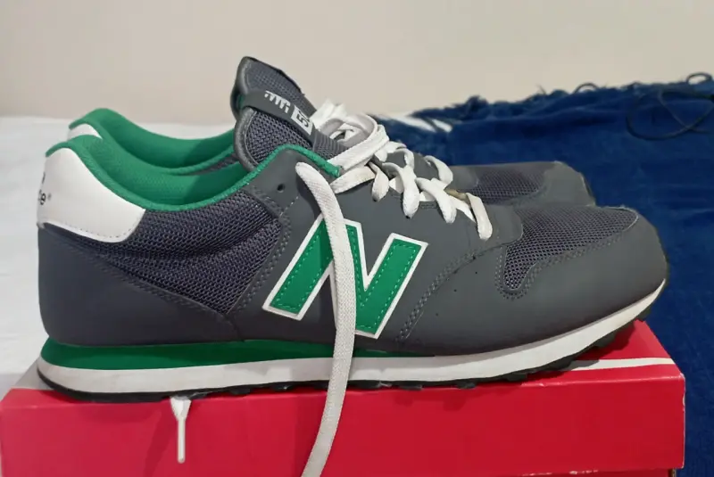 Zapatillas New Balance 500 gris y verde - 2