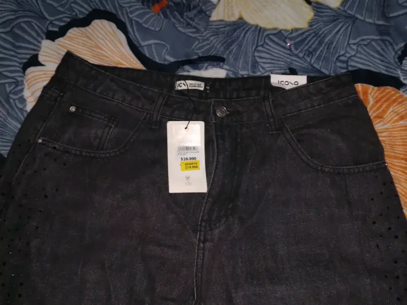Pantalones de mezclilla negros con brillos - 3