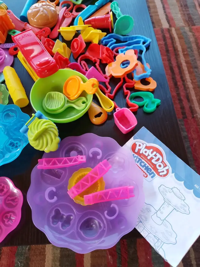 Set de Juguetes de Cocina Play-Doh con Moldes y Accesorios - 2