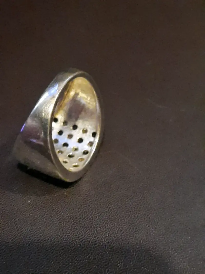 Anillo de plata con piedras negras - 3
