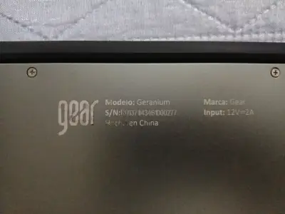 Notebook Gear Geranium con mouse y cargador - miniatura 2