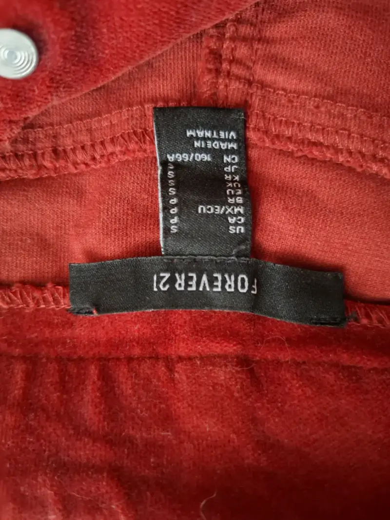 Falda roja con botones Forever 21 - 1