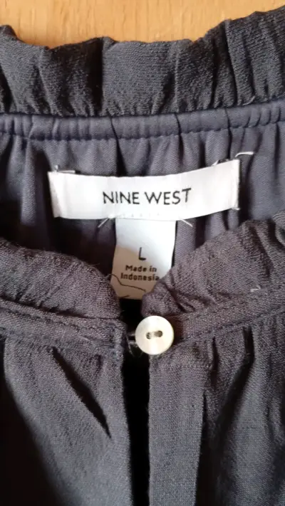 Vestido gris oscuro Nine West con cintura elástica - miniatura 1