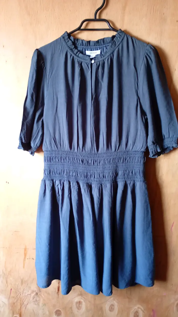 Vestido gris oscuro Nine West con cintura elástica - 2