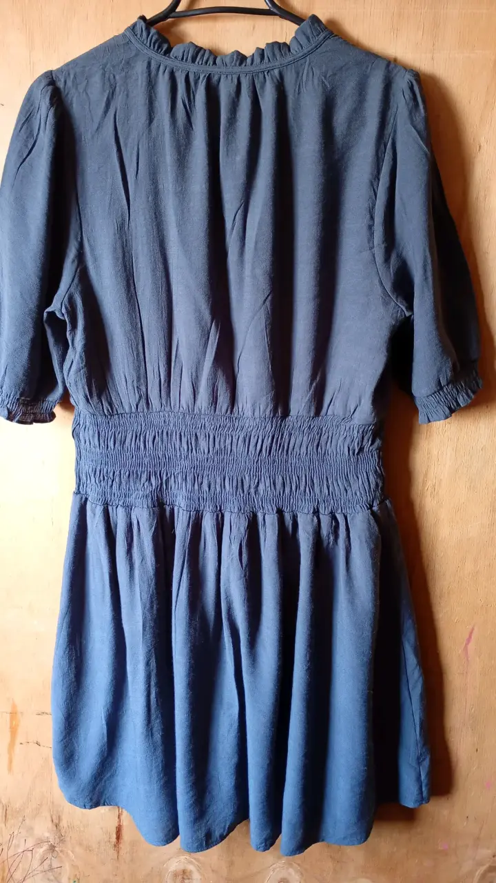 Vestido gris oscuro Nine West con cintura elástica - 3