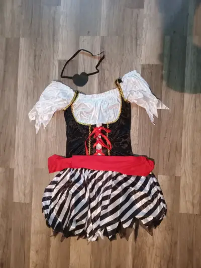 Disfraz de pirata para mujer con accesorios - miniatura 2