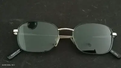 Gafas de Sol Rectangulares con Protección UV - miniatura 4