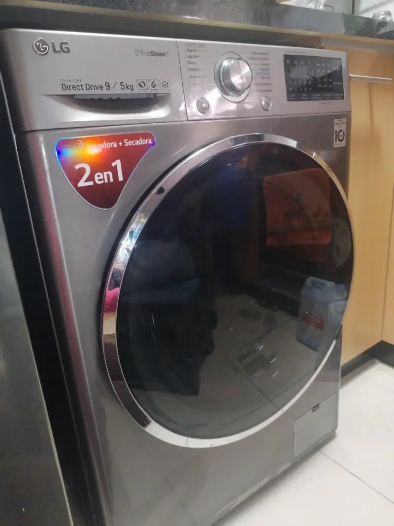 Lavadora Secadora LG 2 en 1 Direct Drive 9/5 kg - 5