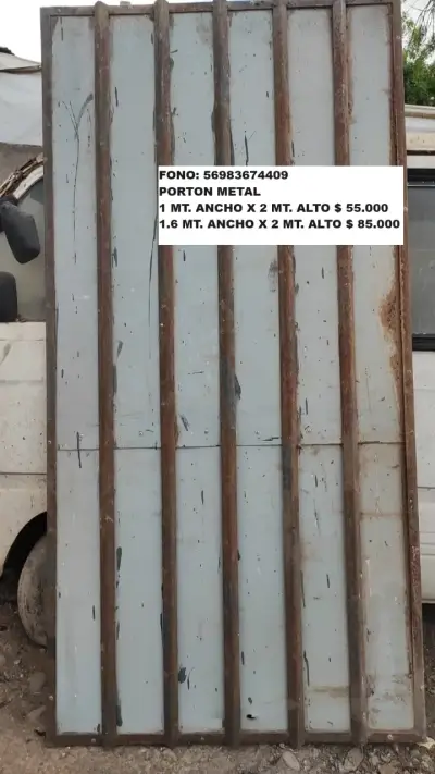 Portón de metal 1.6x2 metros en buen estado - miniatura 1