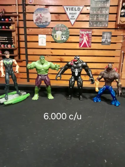 Figuras de acción de superhéroes y villanos - miniatura 3