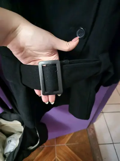 Abrigo negro Pimkie con cinturón botones - miniatura 3