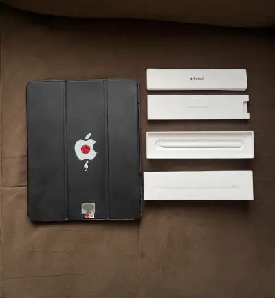 iPad Pro con Apple Pencil y funda - miniatura 3