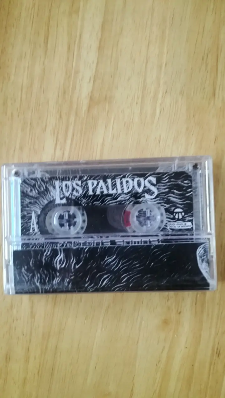 Cassette de música Los Pálidos en buen estado - 2