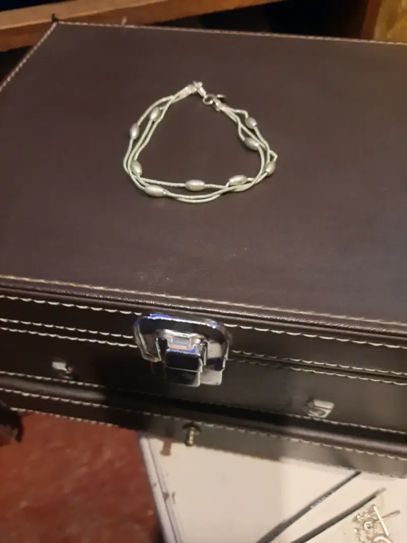 Pulsera de plata con diseño elegante - 2