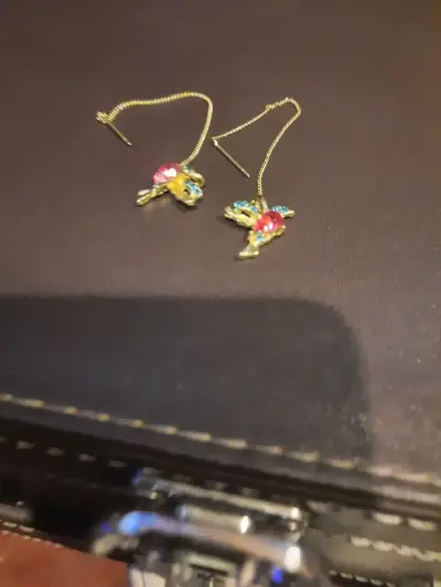 Pendientes colgantes con diseño de colibrí - miniatura 1